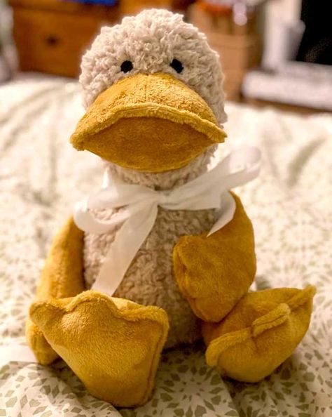 Plush Duck Pattern, Duck Sewing Pattern Free, Soft Toy Patterns Free Templates, Duck Stuffed Animal, Memory Bears Pattern, Custom Stuffed Animal, Monkey Pattern, Toy Sewing, Soft Toy Patterns