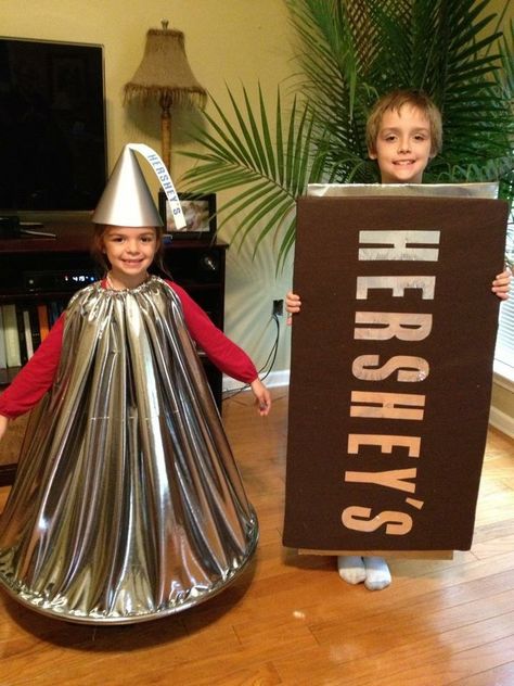 Hershey's Chocolate Bar and Kiss Halloween Costumes Chocolate Bar Halloween Costume, Chocolate Halloween Costume, Diy Hershey Kiss Costume, Hershey Costume, Kiss Costume Diy, Candy Bar Costume, Chocolate Bar Costume, Hershey Kiss Costume, Chocolate Costume