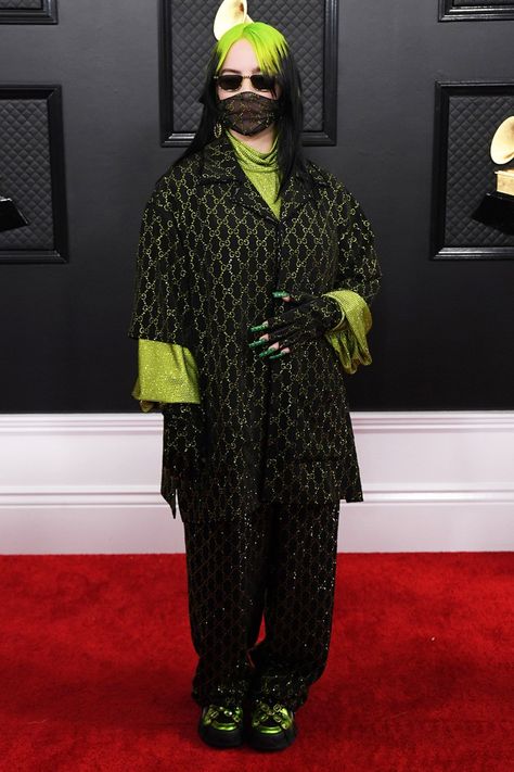 Grammys 2020, Grammy Awards Red Carpet, Billie Eilish Outfits, Grammys Red Carpet, Concert Attire, Billie Eillish, Fav Person, The Grammys, Versace Dress