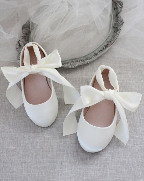 Elegant satin flats for a girl who is looking for comfort and simple chic style. Perfect for flower girls, pair up with tutu ballerinas, fairies or birthday parties. DETAILS:UPPER: Synthetic upper and liningMATERIALS: Mandmade outsoleORIGIN: ImportedSTYLE NAME: HARPER-57 Flower Girls Shoes, Simple Chic Style, Communion Shoes, Lace Ballet Flats, Satin Ballet Flats, Ivory Shoes, Flower Girl Shoes, Ivory Wedding Shoes, Wedding Vision