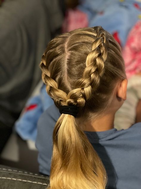 Dance Hairstyles Competition Braid, Hairstyles For Hip Hop Dance, Showmanship Hairstyles, Cheerdance Hairstyle Women, Hairstyles For Hiphop Dancers, Hiphop Dance Hairstyles, Acrobat Hairstyles, Dance Hair Ideas Competition, Jazz Dance Hairstyles Dancers