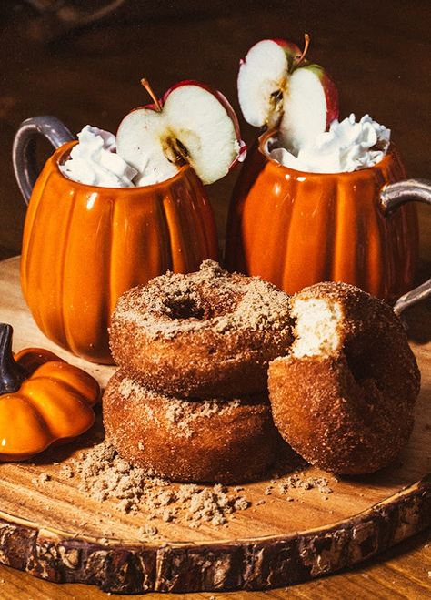 This Years Favorite Halloween Food and Drink Ideas | Decor To Adore | Bloglovin’ Samhain Recipes, Fall Drinks, Fall Feels, Autumn Cozy, Fall Favorites, Wonderful Day, Hello Autumn, Fall Fun, Autumn Inspiration