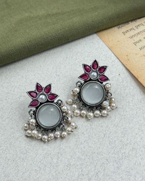 *Exclusive Monalisa Stone Earrings. Price ₹.310/- #monalisastone #earrings #accessories Desi Earrings Aesthetic, Desi Earrings, Desi Jewellery, Dream Earrings, Oxidized Jewellery, Small Earrings Gold, Traditional Hairstyle, Pretty Jewelry Necklaces, Afghan Jewelry