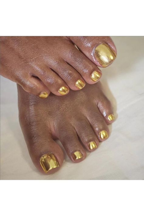 Gold Metallic Press on Toenails Short,SXVME Square Chrome Fake Toenails Mirror Metal Short Toenails Press ons, Full Cover Chrome Press on Toe Nails,Acrylic Plating False Toenails for Women in 24PCS Gold Chrome Toe Nails, Gold Toes Pedicure, Gold Toe Nail Designs, Gold Toenails, Chrome Toe Nails, Short Toenails, Gold Toe Nails, Nails Country, Press On Toenails