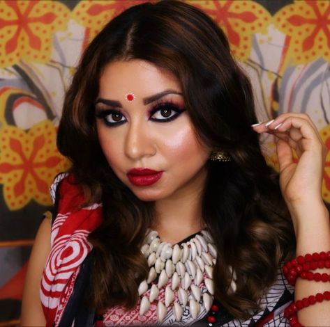 #indianwear #durgapuja Bengali Makeup, Indian Makeup, Durga Puja, Indian Wear, Halloween Face, Face Makeup, Halloween Face Makeup, Makeup, Quick Saves