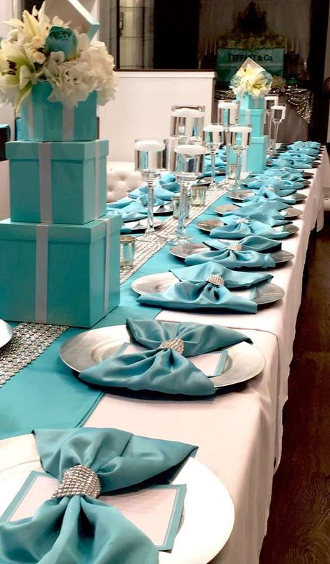 Love what they've done with the napkins at this Tiffany's Bridal Bash!! Such a great idea. The table looks gorgeous! See more party ideas and share yours at CatchMyParty.com Breakfast At Tiffanys Party Ideas, Tiffany Birthday Party, Tiffany Birthday, Tiffany Theme, Tiffany Bridal Shower, Tiffany's Bridal, Tiffany Party, Tiffany Blue Wedding, Tafel Decor