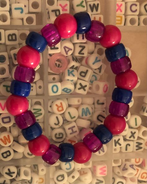 Some cute kandi ideas Bracelet Ideas Pony Beads, Pride Bracelets, Kandi Beads, Kandi Inspo, Diy Kandi Bracelets, Pony Bead Bracelets, Clay Bead Necklace, Diy Kandi, Kandi Ideas