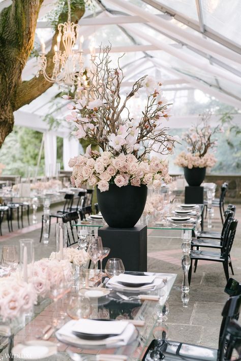 A Fashionably Chic Pink Bridal Shower ~ WedLuxe Media Luxury Event Decor, Bridal Shower Photography, Bridal Shower Inspo, Chic Bridal Showers, Bridal Shower Inspiration, Wedding Event Design, Wedding Reception Inspiration, Pink Bridal Shower, Pink Bridal