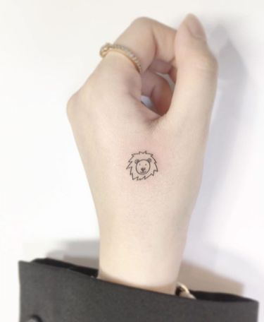 Mini Lion Tattoo, Small Lion Tattoo, Mini Tats, Tattoo Lion, Leo Tattoos, Mini Tattoo, Top Tattoos, Lion Tattoo, Mini Tattoos