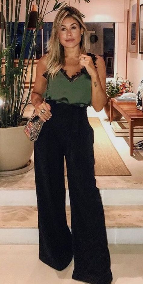 Black Palazzo Pants Outfit Work, Plazo Outfits Western Casual, Black Palazzo Pants Outfit Casual, Black Plazo Outfit, Plazzo Pants Outfit, Black Wide Leg Pants Outfit Casual, Palazzo Pants Outfit Casual, Black Palazzo Pants Outfit, Plazo Outfits