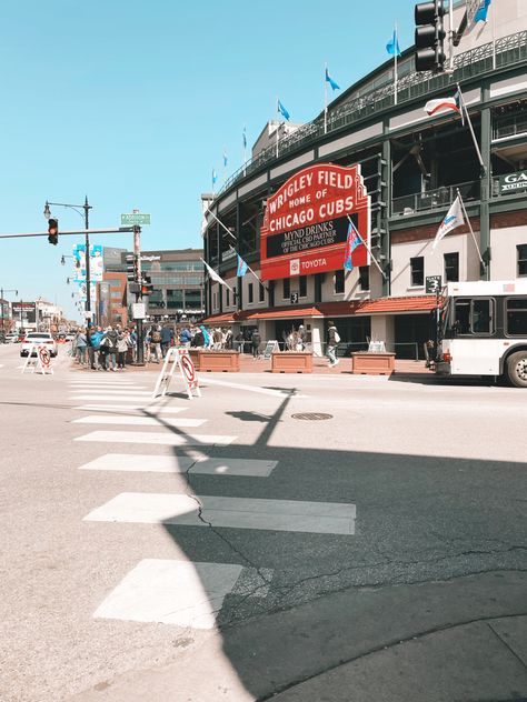 Chicago Wrigleyville, Wrigley Field Aesthetic, Cubs Game Aesthetic, Chicago Cubs Aesthetic, Wrigleyville Chicago, Chicago Summer, Chicago Aesthetic, Moving To Chicago, Wrigley Field