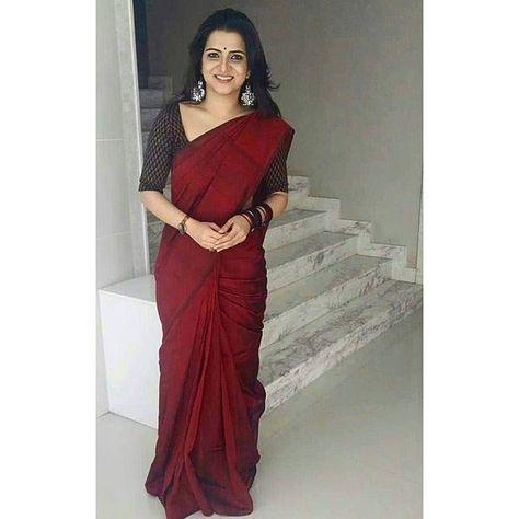 ******ZARAH******* Like our page https://www.facebook.com/zarahclothing/ ********************************************************** Dd Neelakandan, Ikat Blouse, Maroon Saree, Love Sound, Indian Sari Dress, Cotton Saree Designs, Deep Maroon, Sari Blouse Designs, Indian Saree Blouses Designs