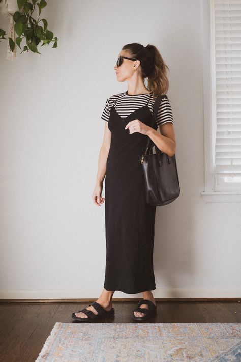 Shirt Over Dress Outfit Summer, Style Black Dress Casual, Dress Tshirt Outfits, Dress And Tshirt Layer Outfit, Tshirt And Dress Layering, Tshirt Under Dress Outfit, Slip Dress Tshirt, Slip Dress With Tshirt, Black And White Summer Outfits