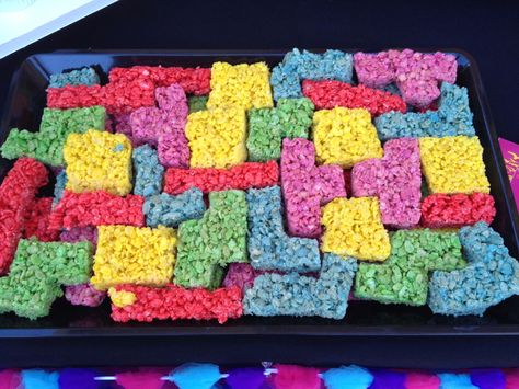 Tetris rice Krispy treats Retro Game Night Party Ideas, Decades Food Ideas, Retro Game Party, Arcade Birthday Theme, Twist And Turns Vbs Snacks, Tetris Birthday Party, Twist And Turns Vbs 2023 Snacks, Tetris Decor, 80s Food Ideas Themed Parties