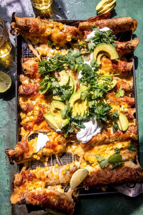 Green Chili Chicken Taquitos, Mexican Food Ideas For Party, Healthy Mexican Dinner Recipes, Half Baked Harvest Recipes, Taquitos Recipe, Green Chili Chicken, Burrito Recipe, Green Chile Chicken, Chili Chicken