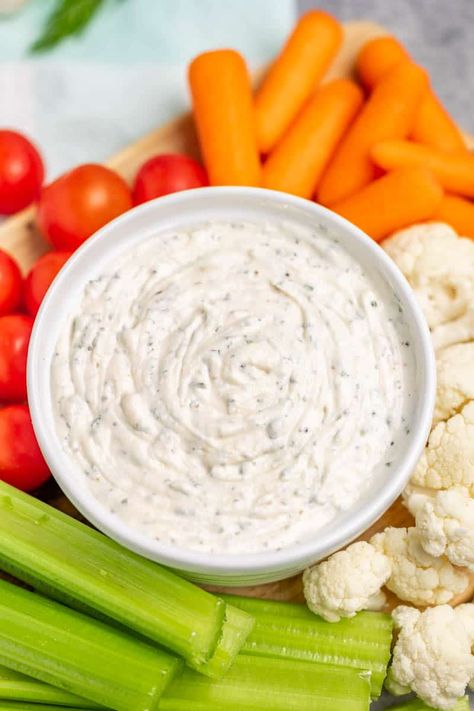 Homemade ranch dip has the most luxuriously creamy texture and rich seasoning to transport your taste buds to foodie heaven. Easy to whip up, it's a guaranteed crowd-pleaser that will add a gourmet touch to your home dining experience. Salsa Ranchera, Homemade Ranch Dip, Ranch Dip Recipe, The Stay At Home Chef, Stay At Home Chef, Easy Salad Dressing, Homemade Dinner Rolls, Ranch Dip, Side Dish Recipes Easy