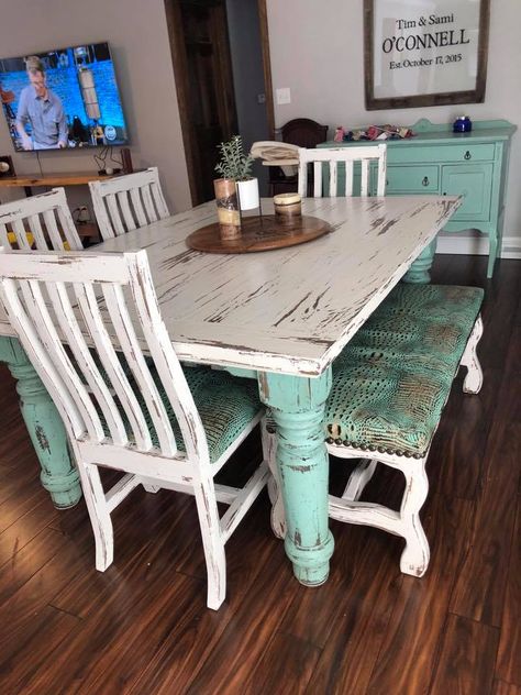 Shabby Chic Dining Room Table, Western Style Living Room, Shabby Chic Dining Room, Western Rooms, Rustic Living Room Furniture, Chic Dining Room, Shabby Chic Dining, Casa Country, Long Bench