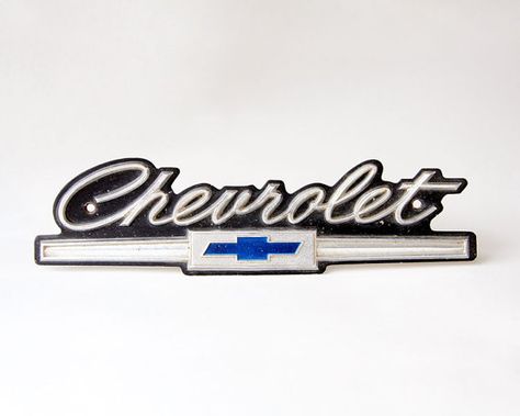 Chevrolet Grille Emblem Original 1966 Chevy Vintage Auto Shop Logo, Chevrolet Tattoo, Chevy Symbol, Chevy Stickers, Chevy Tattoo, Chevy Logo, Chevrolet Emblem, Classic Cars Trucks Chevy, Car Symbols