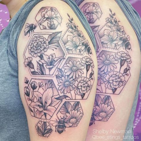 𝔰𝔥𝔢𝔩𝔟𝔶 𝔫𝔢𝔴𝔪𝔞𝔫 🐚🐝 on Instagram: "Really loved creating this honeycomb and birth flowers half sleeve! I love tattooing bees 🐝 . . . #halfsleevetattoo #blackandgreytattoo #customtattoo #naturetattoo #floraltattoo #homeycombtattoo #geometrictattoo #birthflowertattoo #illistrativetattoo" Flower Honeycomb Tattoo, Flower And Bee Tattoo Half Sleeves, Honeycomb Wildflower Tattoo, Honey Comb Leg Tattoo, Honey Comb Floral Tattoo, Hexagon Flower Tattoo, Honeycomb Floral Tattoo, Honeycomb And Flowers Tattoo, Honeycomb Flower Tattoo