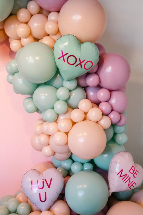 Conversation Hearts Birthday Party, Conversation Heart Birthday Party, Galentines Balloon Garland, Sweetheart Candy Decorations, Candy Heart Photoshoot, Pastel Valentines Day Decor, Conversation Heart Decor, Conversation Hearts Party, Sweetheart Theme Baby Shower Ideas