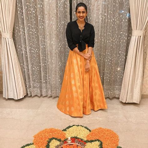 Black Shirt And Skirt, Outfit For Diwali, Shirt And Skirt Outfit, Niharika Konidela, Shirt And Skirt, Latest Designer Sarees, Long Frocks, Ethnic Outfits, Indo Western