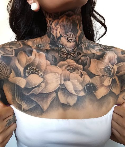 Girls Tattoo Ideas, Aggrogoth Tattoo, Cyberciligism Tattoo, Chest Neck Tattoo, Brust Tattoo Frau, Heart Tattoo Ideas, Full Neck Tattoos, Full Chest Tattoos, Protection Sigils