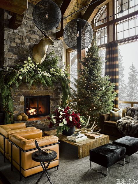 Cabin Living Room Decor, Ken Fulk, Cabin Living Room, Christmas Lodge, Cabin Christmas, Living Room Decor Curtains, Christmas Decorations Living Room, Design Blogs, Christmas Living Rooms