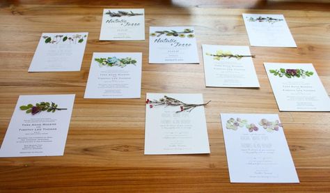 Add a special touch to your homemade wedding invitations with pressed flowers. Pressed Flower Wedding Invitations, Pressed Flower Wedding, Homemade Wedding Invitations, Diy Wedding Invitations Templates, Wedding Invitation Etiquette, Budget Wedding Invitations, Homemade Wedding, Free Wedding Printables, Wedding Invitations Boho