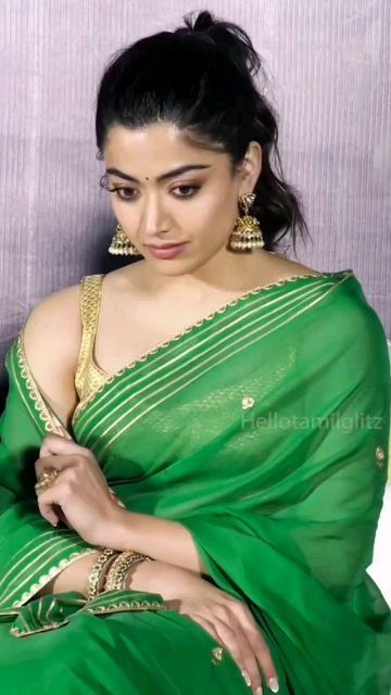 Rashmika Mandana Saree Pics, Rashmika Mandana Saree, Rashmika Mandanna Saree, Janmashtami Wishes, Iranian Beauty, Rashmika Mandanna, Cute Pics, Fashion Glamour, Glamour Beauty