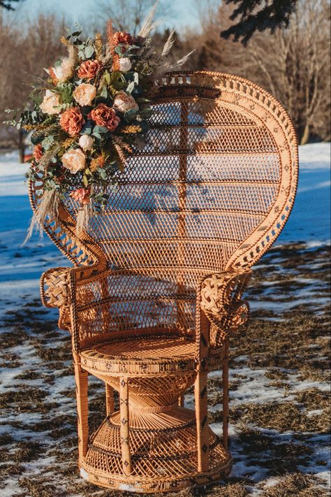 Peacock chair floral arrangement photography photoshoot Peacock Chair Floral Arrangement, Peacock Chair Baby Shower Ideas, Peacock Chair Photoshoot, Baby Shower Chair, Rattan Peacock Chair, Peacock Chairs, Conference Ideas, Boho Style Decor, Lawn Party