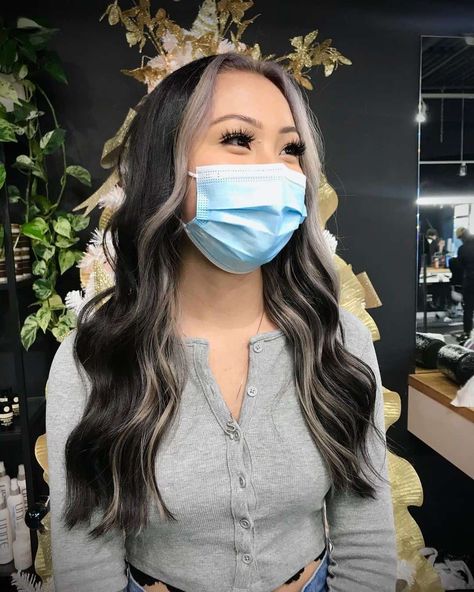 Silver Highlights On Black Hair, Highlights On Black Hair, Silver Hair Highlights, Black Hair Balayage, Hair 2022, Hair Color Underneath, Peekaboo Hair, Money Piece, Silver Highlights