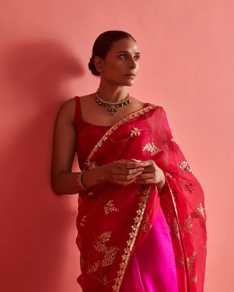 FESTIVE SUMMER drapes by #AARTISETHIA / Luxurious handcrafted details in a vivid colour palette for an ethereal fashion moment / In store now Embellished Saree Blouse, Ombre Saree, Ethereal Fashion, Gota Patti Suits, Embellished Saree, Gota Patti Saree, Padded Blouse, Designer Party Wear Dresses, Party Wear Dresses