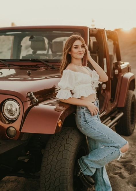 Photoshoot With Jeep Wrangler, Senior Pictures With Jeep Wrangler, Senior Photos With Jeep, Sweet 16 Photoshoot With Car, Jeep Wrangler Pictures Ideas, Senior Picture Ideas Jeep, Western Birthday Pictures, Jeep Senior Pictures, Senior Pictures With Jeep