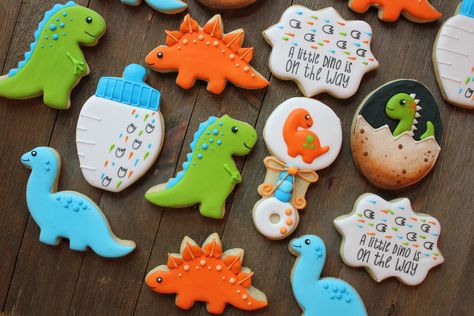 Dinosaur Baby Shower Cookies, Dino Cookies, Baby Dinosaur Party, Dinosaur Baby Shower Theme, Dibujos Toy Story, Elephant Cookies, Royal Icing Sugar, Dinosaur Cookies, Baby Dino