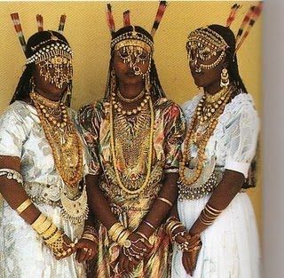 History Of Africa Before Slavery and Colonization Afar Women, African Royalty, Ethiopian Hair, Afrikaanse Mode, Three Women, African People, African History, African Culture, African Beauty