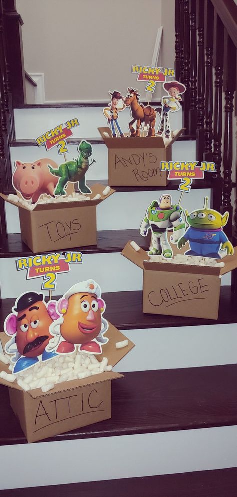 Centerpiece Toy Story, Toy Story Table Cloth, Toy Story 1st Birthday Centerpieces, Toy Story Themed Tables, Toy Story Birthday Party Centerpieces Table Decorations, Toy Story Guest Tables, You Story Party Ideas, Toy Story Birthday Party Table Decor, Centerpieces Toy Story Ideas