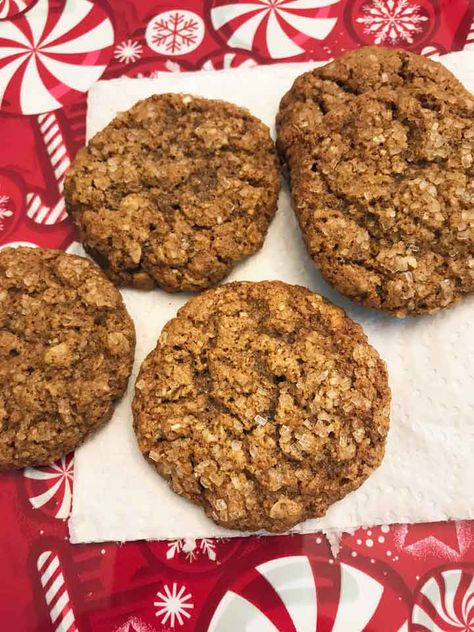 Crackling Oat Bran Recipes, Oat Bran Cookies, Bran Cookies Recipe, Bran Cookies, Oat Bran Recipes, Bran Buds, Skillet Cookies, Baking Powder Biscuits, Chewy Molasses Cookies