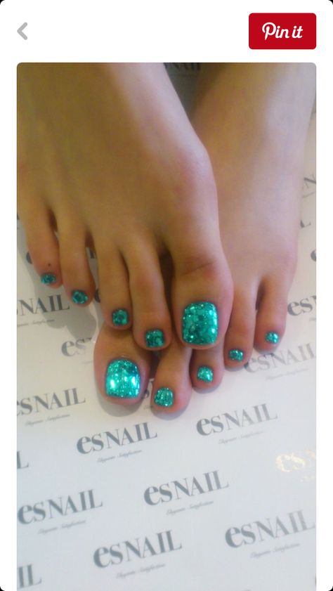 Turquoise Pedicure, Beach Toe Nails, Pedicure Ideas, Toe Nail Color, Pretty Toe Nails, Cute Toe Nails, Summer Toe Nails, Pedicure Designs, Nail Art Designs Summer