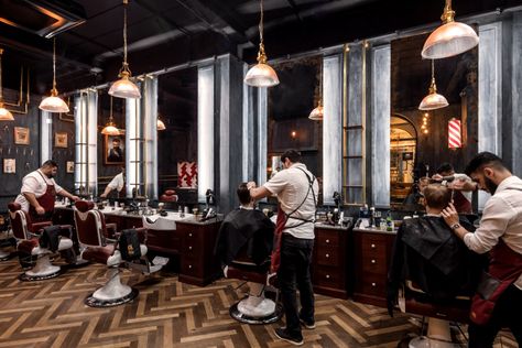 Modern Barber Shop, Barbershop Design Interior, Best Barber Shop, Barber Shop Interior, Hair Salon Interior, Beauty Salon Equipment, Barbershop Design, Barber Shop Decor, Beauty Salon Interior