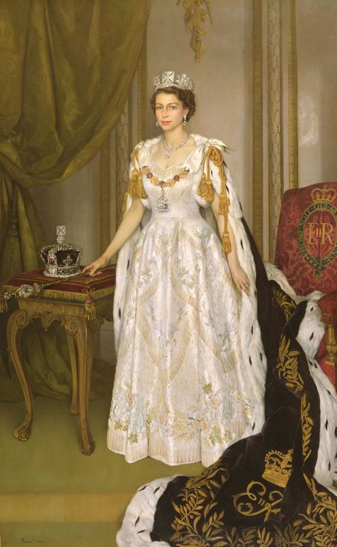 Queen Elizabeth II in Coronation Robes | Royal Collection Trust-oil on canvas, 1954, by Sir Herbert James Gunn Ratu Elizabeth, Coronation Gown, Coronation Robes, Queen's Coronation, Coronation Dress, Rainha Elizabeth Ii, Royal Collection Trust, Reine Elizabeth Ii, Reine Elizabeth