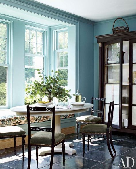 Nine Fabulous Benjamin Moore Blue Paint Colors Oval Room Blue, Cozy Breakfast Nook, 7 Design, Blue Paint Colors, Traditional Dining Room, Breakfast Area, Window Seat, Blue Walls, Breakfast Room