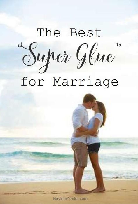 How do you keep your marriage strong and keep seeking the Lord as a couple? Use these Christian marriage tips to help you create a strong marriage rooted in the promises of God. || Kaylene Yoder Lasting Marriage, Best Marriage Advice, Marriage Prayer, Godly Marriage, Saving Your Marriage, Strong Marriage, Marriage Goals, Healthy Marriage, Marriage Problems