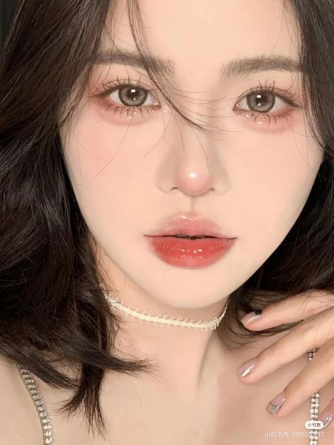 Makeup Looks Asian, Makeup Looks Korean, Makeup Ala Korea, Make Up Korean, Asian Makeup Tips, Makeup Asia, Makeup Layout, Makeup Ulzzang, Makeup Korea