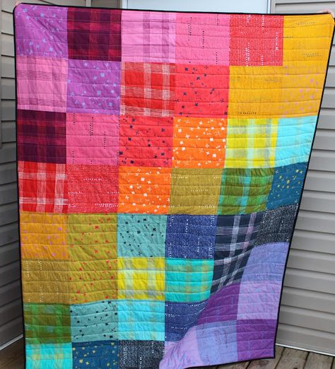 Simple Quilting, Rainbow Quilts, Beginner Quilt, Modern Rainbow, Quilt Patchwork, Rainbow Quilt, Bright Fabrics, Crazy Quilting, Colorful Quilts