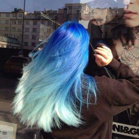 Blue Ombre Hair, Fesyen Rambut, Hair Color Crazy, Pretty Hair Color, Pastel Hair, Hair Dye Colors, Dye My Hair, Hair Inspiration Color, Hair Inspo Color