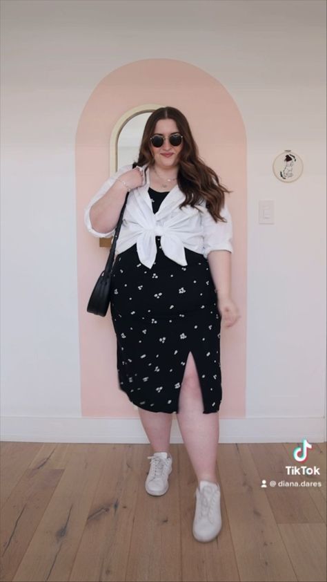 Midi Skirt Plus Size Outfits, Midi Dress Outfit Plus Size, Curve Outfits Plus Size, Plus Size Midi Skirt Outfit, Diana Dares, Europe Wardrobe, Korean Plus Size Fashion, Curvy Work Outfit, Plus Size Business Attire