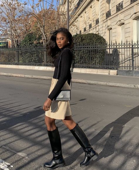 𝑲𝒂𝒚 🕊 on Twitter: "The Preppy Black Girl… " Black Stylist Outfit, Black Academia, Black Minimalist, Black Femininity, French Girls, Looks Black, Academia Aesthetic, French Women, Instagrammer