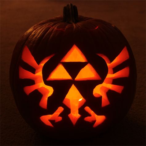 Zelda Pumpkin, Garden Light Ideas, Harry Potter Pumpkin Carving, Diy Pumpkin Carving, Awesome Pumpkin Carvings, Light Globes, Cute Pumpkin Carving, Pum Pum, Link Halloween