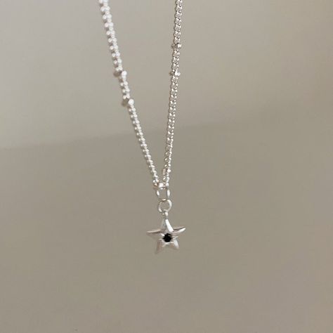 Material: Metal Style: INS Style Everyday Necklaces Silver, Cute Necklace Silver, Pretty Silver Necklaces, Everyday Necklace Silver, Silver Jewelry Aesthetic, Jewelry Accessories Silver, Chunky Silver Jewellery, Homemade Necklaces, Silver Jewelry Necklaces