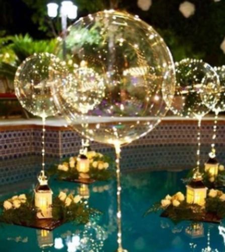 Light Up Balloons In Pool, Swimming Pool Decorations Party, Swimming Pool Decorations For Wedding, Balloon In Pool Decoration, Pool Engagement Party Decor, Pool Ballon Decorations, Wedding Pool Ideas, Pool Balloons Decorations, Swimming Pool Wedding Decoration